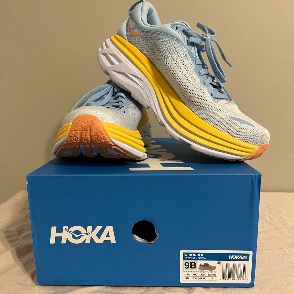 Hoka Women’s Bondi 8 Size 9B